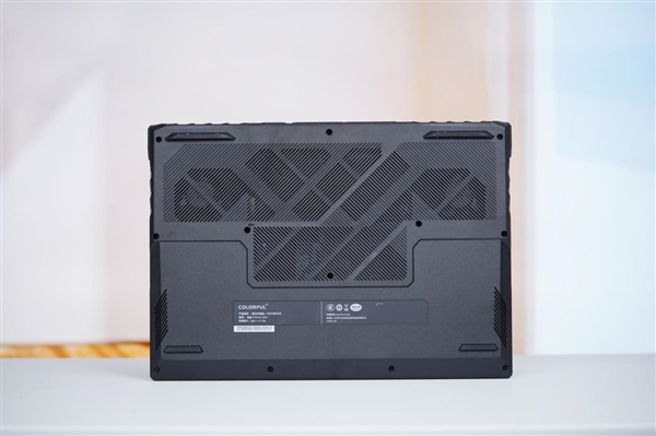 满血RTX 5070Ti加持！七彩虹隐星P16 Pro图赏