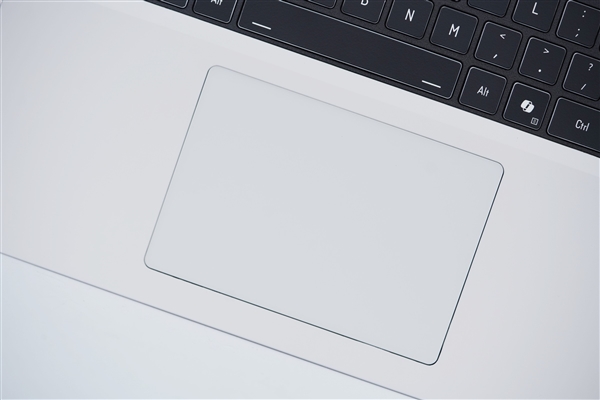 满血RTX 5070Ti加持！七彩虹隐星P16 Pro图赏