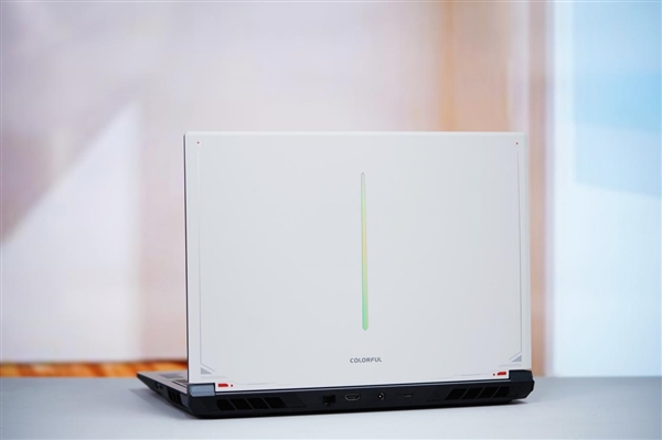 满血RTX 5070Ti加持！七彩虹隐星P16 Pro图赏