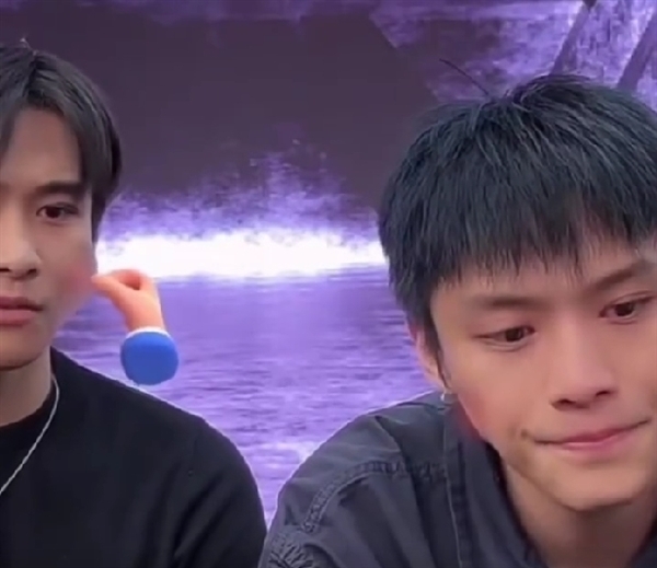 停播半年后三只羊小杨臻选APP上线：自营商城 会员费99元