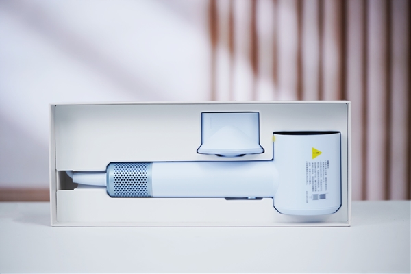 干枯发质有救了！米家高速水离子吹风机图赏