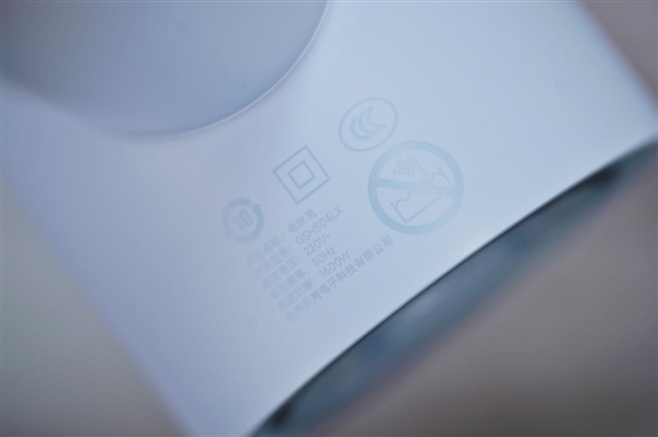 干枯发质有救了！米家高速水离子吹风机图赏