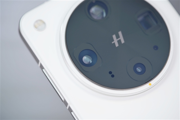 第一款真正适合女生的Ultra！OPPO Find X8 Ultra图赏