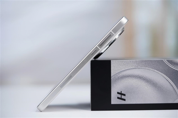 第一款真正适合女生的Ultra！OPPO Find X8 Ultra图赏