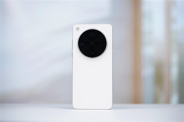 第一款真正适合女生的Ultra！OPPO Find X8 Ultra图赏