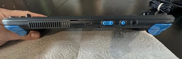 稀有Steam Deck原型机卖到14600元！搭载未发布AMD Picasso APU