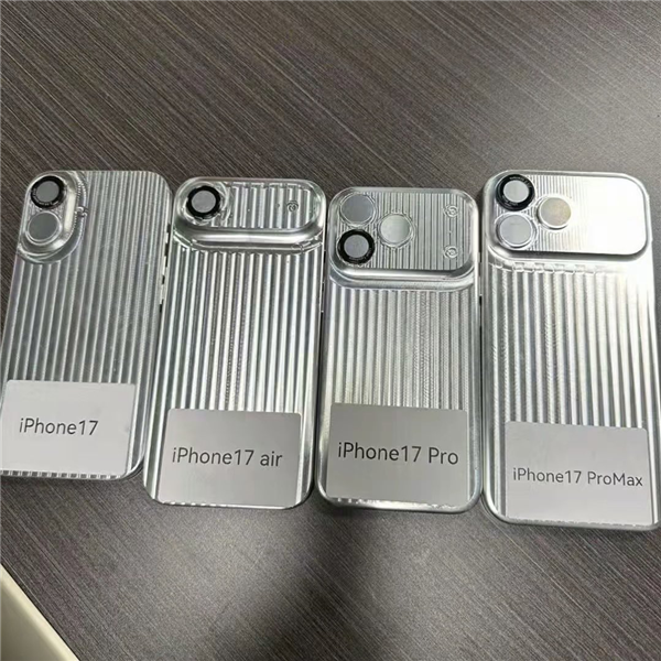 iPhone 17 Pro手机壳现身：硕大镜头开孔极其醒目