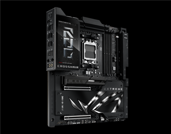9999元！ROG CROSSHAIR X870E EXTREME发布：锐龙9000最豪华主板