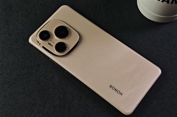 8000mAh加持 续航一骑绝尘 荣耀Power预售：1699.15元起