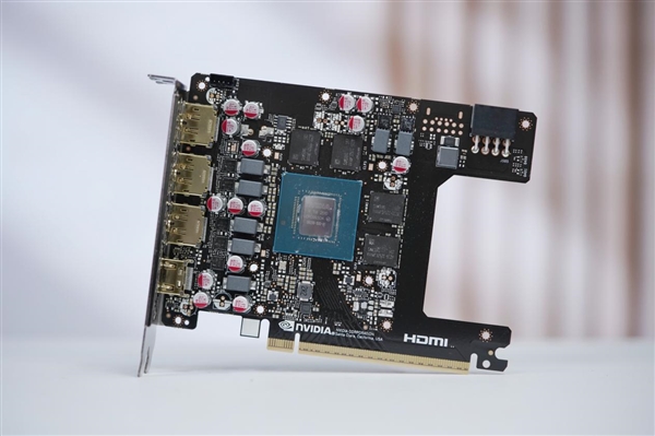 小巧双槽！映众RTX 5060 Ti曜夜16GB显卡图赏