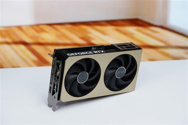精致香槟金！微星RTX 5060 Ti 16GB硬派师显卡图赏