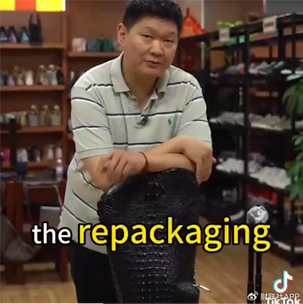 美国网友激烈争论：100美元的Lululemon紧身裤成本究竟多少钱