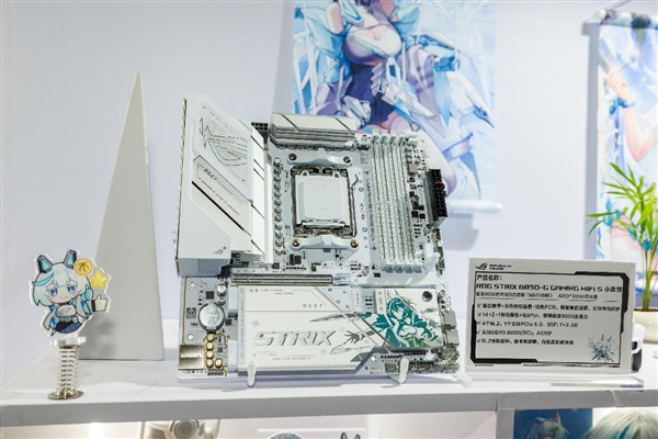 华硕三大重磅主板齐发：ROG姬、初音未来赛若天仙