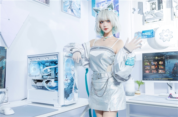 华硕三大重磅主板齐发：ROG姬、初音未来赛若天仙