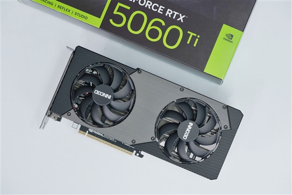 拉丝工艺精致典雅！映众RTX 5060 Ti曜夜8GB显卡图赏