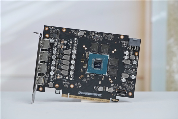 小巧双拼色！华硕RTX 5060 Ti DUAL OC 8GB显卡图赏