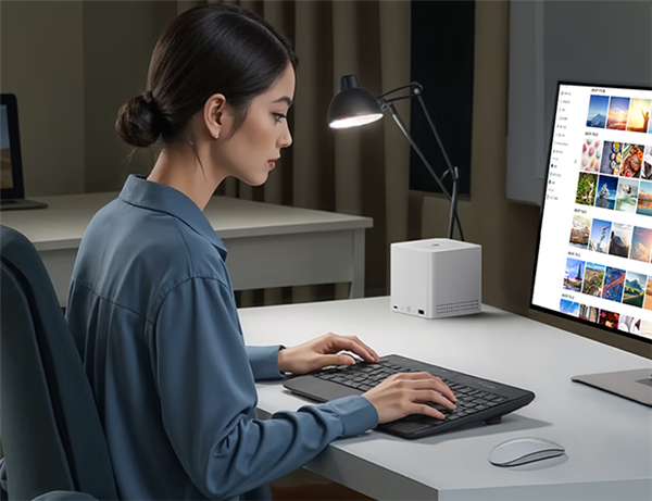 零刻迷你机ME mini首发1295元：英特尔 N200、M.2六盘位