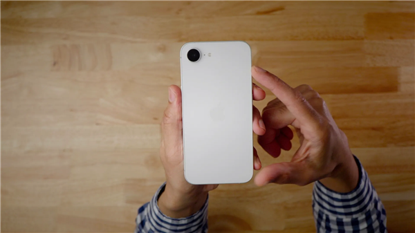 iPhone 16e巴西版包装盒新鲜出炉：苹果醒目标注“巴西组装”