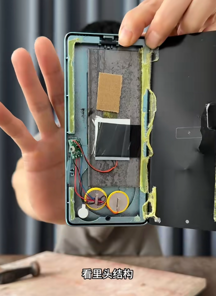 直播间100元的手机为何如此便宜 拆开后大吃一惊