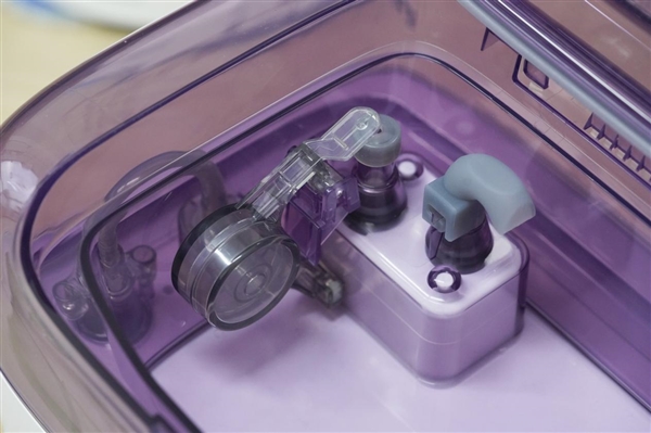 28.6cm超迷你！科沃斯地宝mini扫地机器人图赏