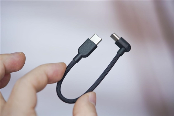 电量超大杯！REDMI Turbo 4 Pro发布会邀请函图赏