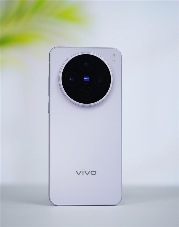 最强直屏旗舰！vivo X200s图赏