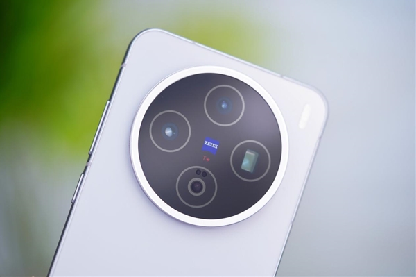 最强直屏旗舰！vivo X200s图赏