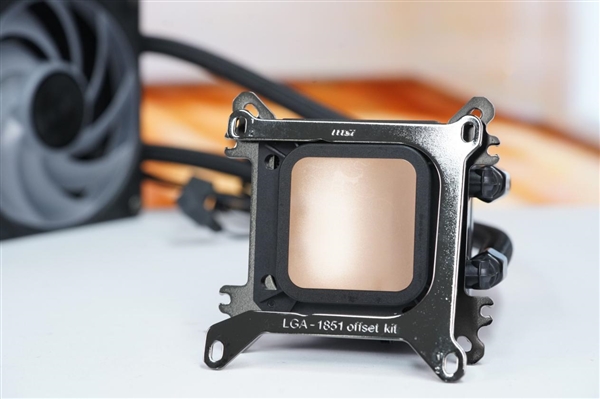 微星CORELIQUID A15 360一体式水冷散热器图赏