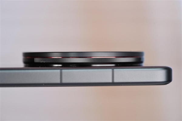 200mm纯光学长焦巨炮！vivo X200 Ultra摄影套装图赏