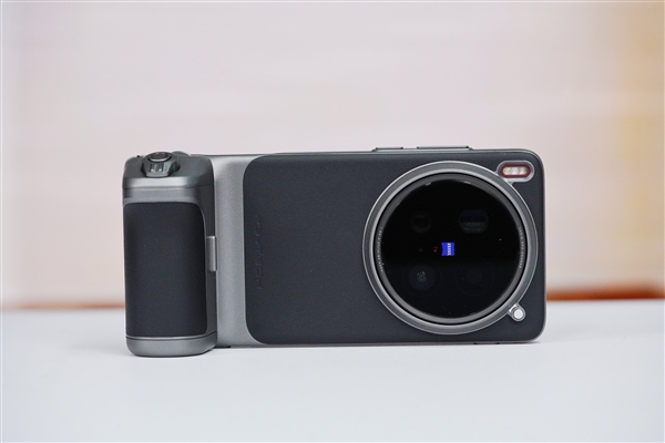 200mm纯光学长焦巨炮！vivo X200 Ultra摄影套装图赏