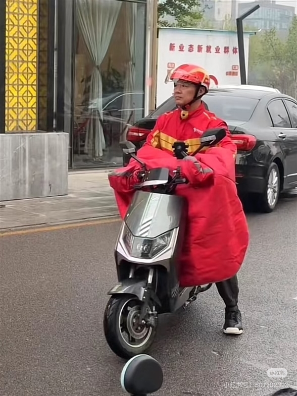 当事人回应被刘强东亲自送外卖：不是剧本！没营销费、没免单