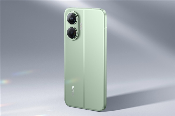 王腾用REDMI Turbo 4 Pro给咖啡机充电：一部手机能打300杯咖啡