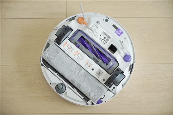 履带式拖布清洁无死角！云鲸逍遥002扫地机图赏