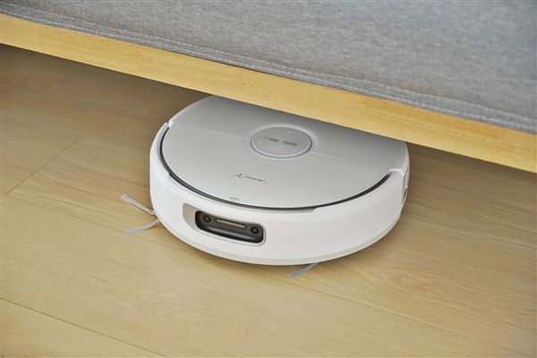 履带式拖布清洁无死角！云鲸逍遥002扫地机图赏