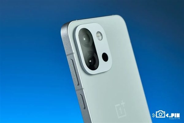 2899元的一加13T 能不能成为小屏党的梦中情机