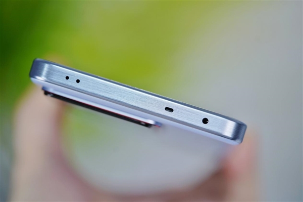 最冷天玑9400+手机！真我GT7图赏