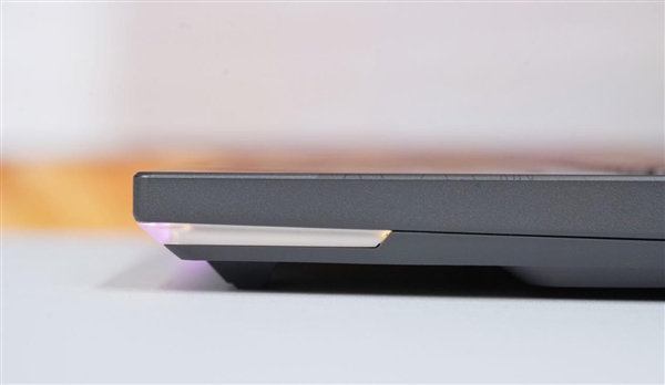 锐龙9 9955HX3D加持！ROG魔霸9笔记本图赏