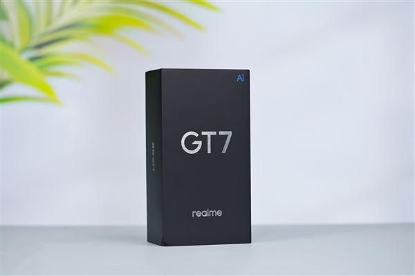 最冷天玑9400+手机！真我GT7图赏