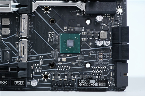 锐龙9000甜品座驾！技嘉B850M AORUS PRO WIFI7主板图赏