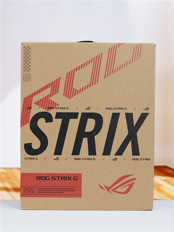 锐龙9 9955HX3D加持！ROG魔霸9笔记本图赏