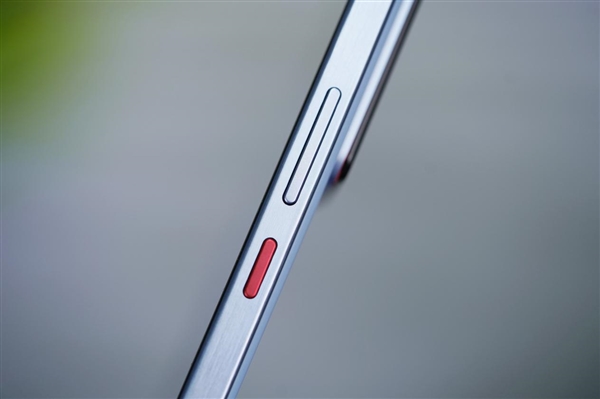 最冷天玑9400+手机！真我GT7图赏