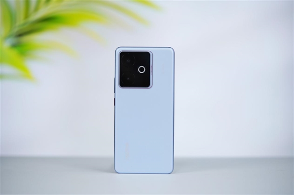 最冷天玑9400+手机！真我GT7图赏