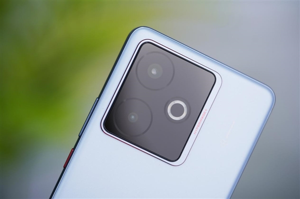 最冷天玑9400+手机！真我GT7图赏