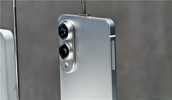 史上最薄骁龙8至尊版旗舰！三星Galaxy S25 Edge五月见