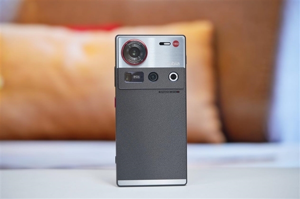 国补4099元起！努比亚Z70S Ultra摄影师版发布：唯一真全面屏Ultra