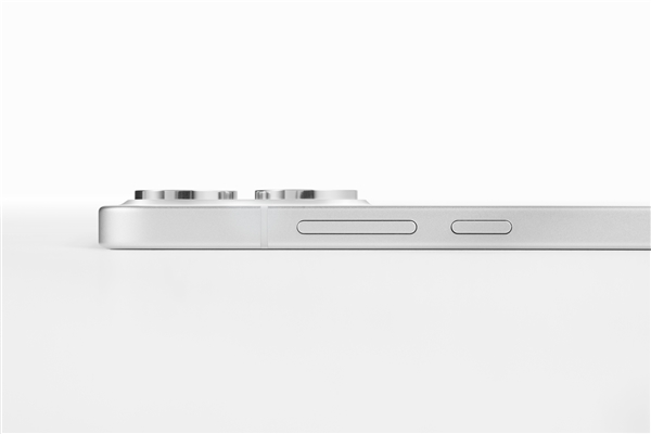 OPPO Reno 14系列真机首曝：新镜头排列+iPhone同款冷雕玻璃