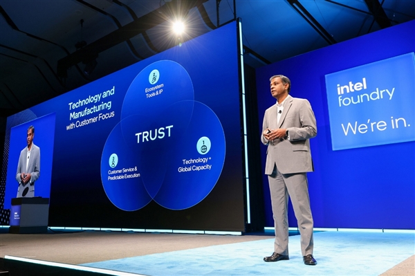 18A量产在即 14A已上路!Intel代工释放两个关键信号:信任、合作