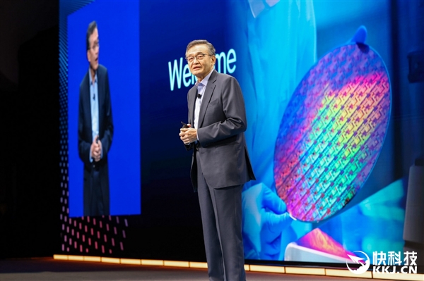 18A量产在即 14A已上路!Intel代工释放两个关键信号:信任、合作