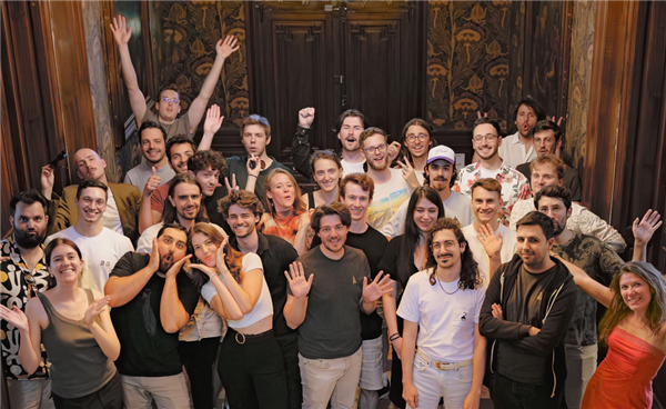 30人小团队做出年度爆款 这游戏凭什么拿下百万销量