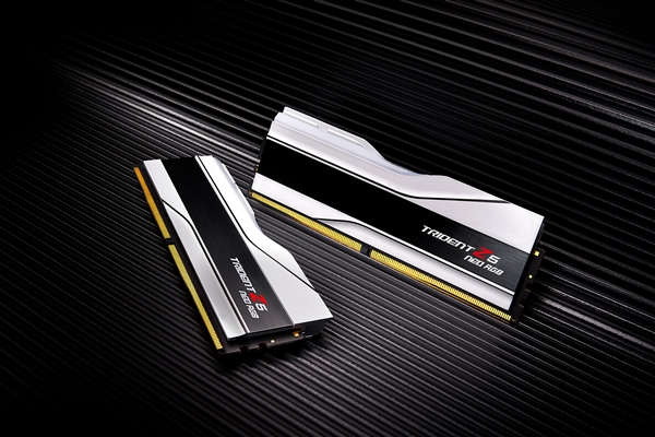 首次！芝奇展示128GB DDR5-8400 CL44豪华内存